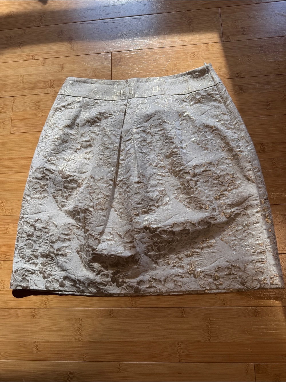 Elegant Gold and Cream Jacquard A-Line Skirt
